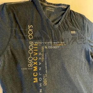 Premium Graphic V-Neck T-Shirt Size L